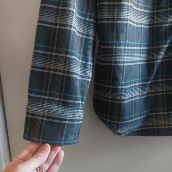 KUHL Plaid Flannel Gray Blue/Button Down Casual Shirt Large - Picture 5 of 10